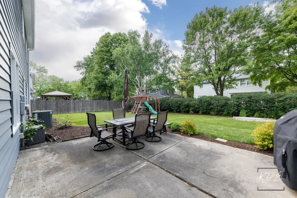 605 Hyde Park Lane Naperville IL 60565