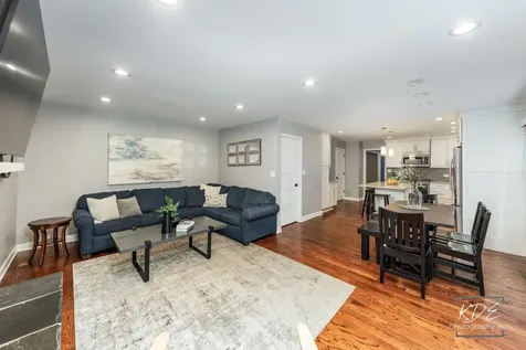 605 Hyde Park Lane Naperville IL 60565