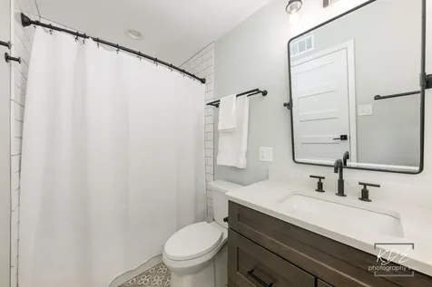 605 Hyde Park Lane Naperville IL 60565