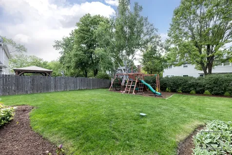 605 Hyde Park Lane Naperville IL 60565