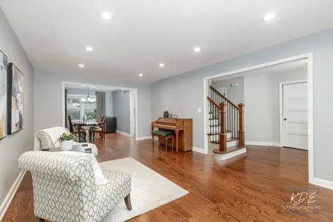 605 Hyde Park Lane Naperville IL 60565