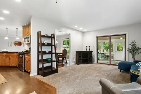 2S155 Mayfield Lane Glen Ellyn IL 60137