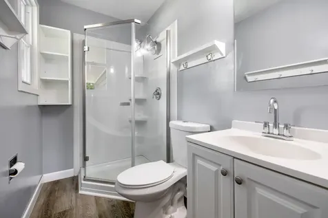 517 South Hubbard Street Algonquin IL 60102