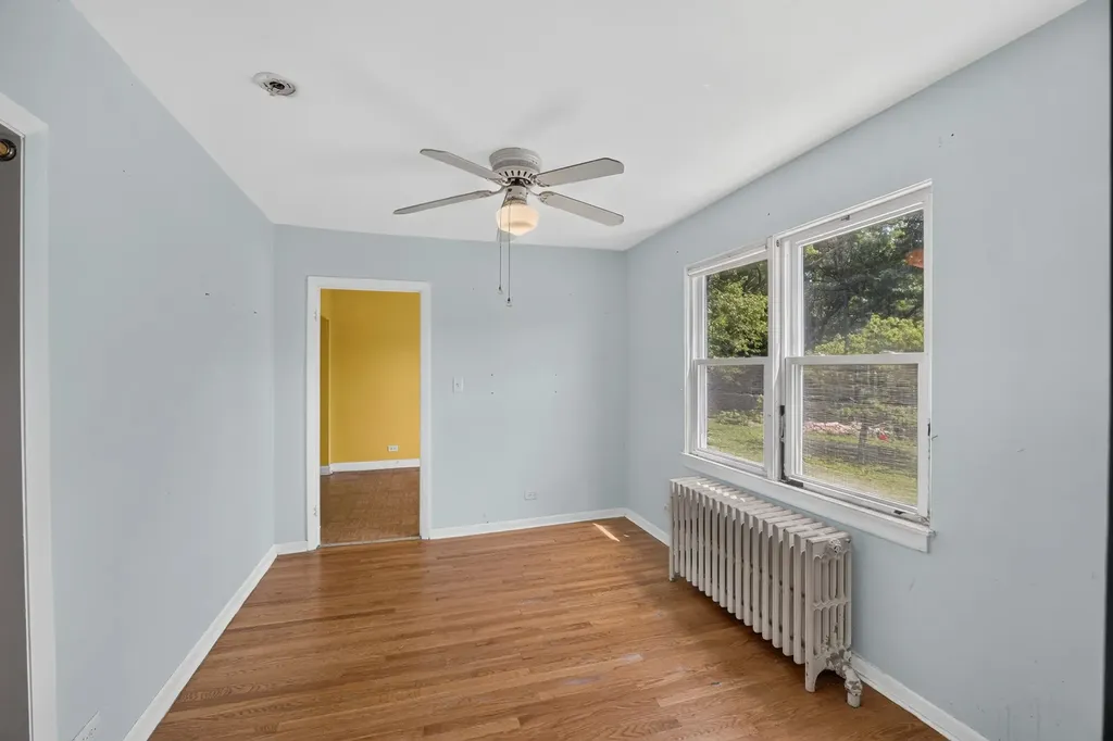 14329 South Beacon Avenue Orland Park IL 60462