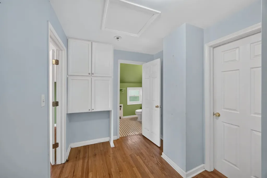 14329 South Beacon Avenue Orland Park IL 60462