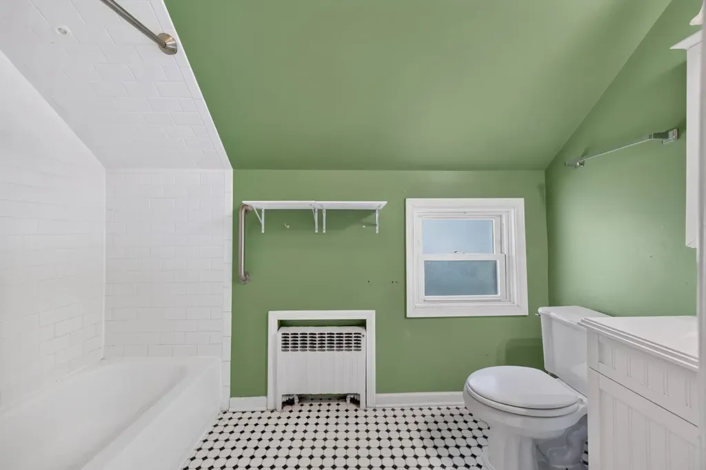 14329 South Beacon Avenue Orland Park IL 60462