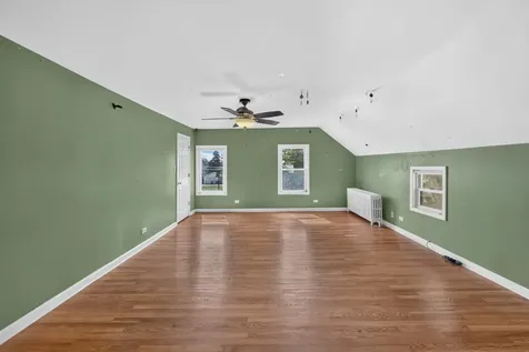 14329 South Beacon Avenue Orland Park IL 60462