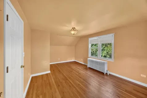 14329 South Beacon Avenue Orland Park IL 60462