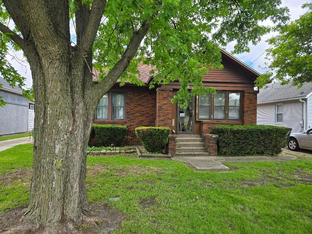1113 Johnson Street Streator IL 61364