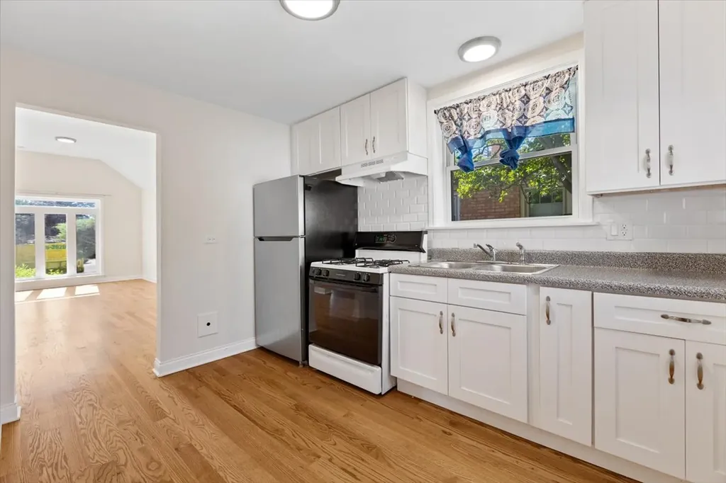 5812 North Oriole Avenue Chicago IL 60631