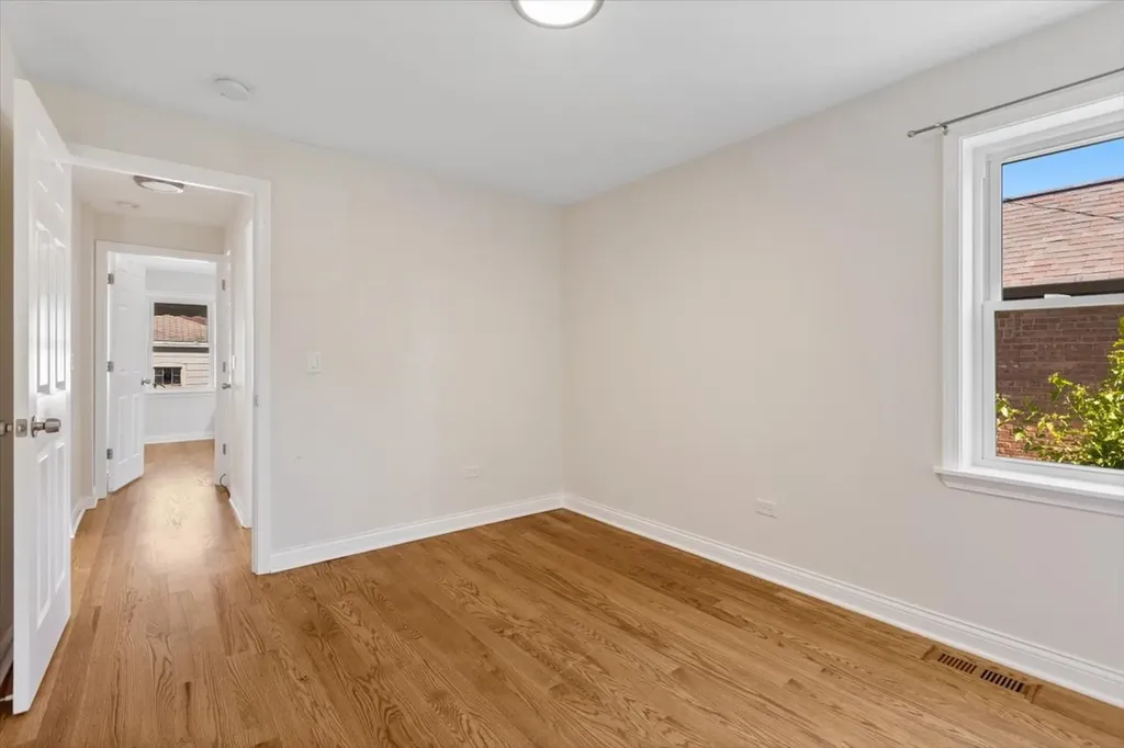 5812 North Oriole Avenue Chicago IL 60631