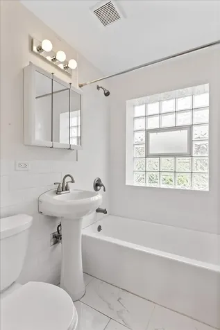 5812 North Oriole Avenue Chicago IL 60631