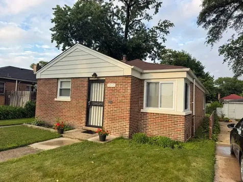 12529 South Loomis Street Calumet Park IL 60827