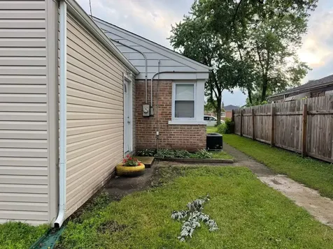 12529 South Loomis Street Calumet Park IL 60827