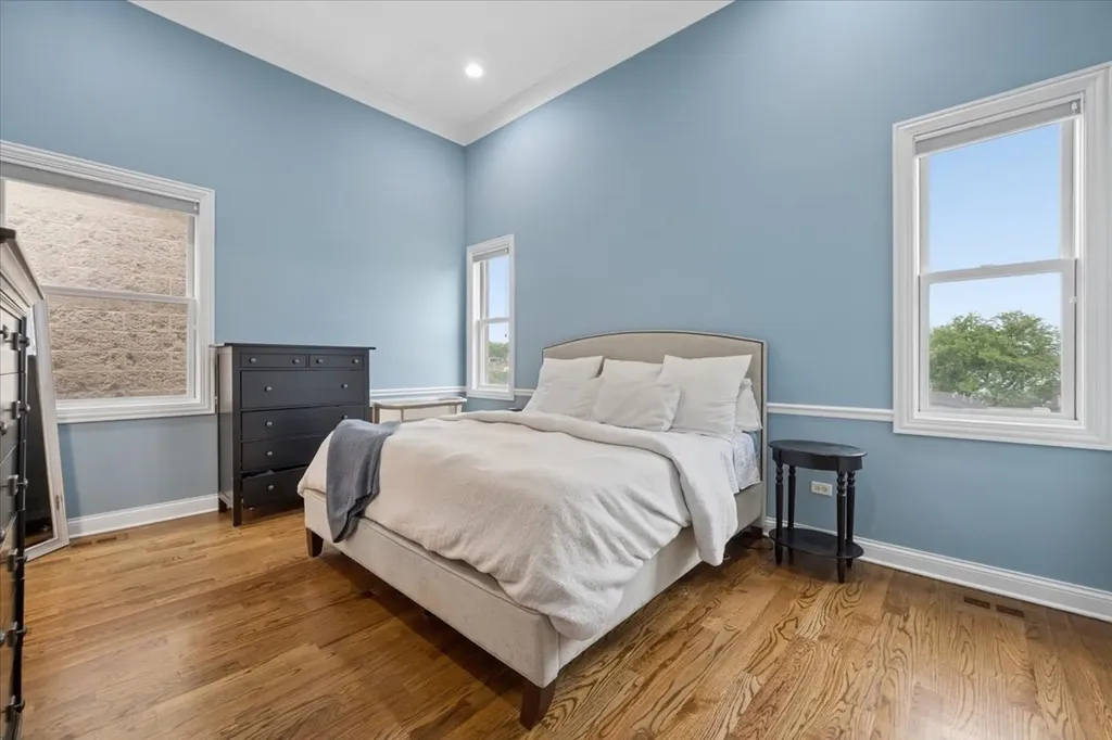 1130 West Diversey Parkway Chicago IL 60614