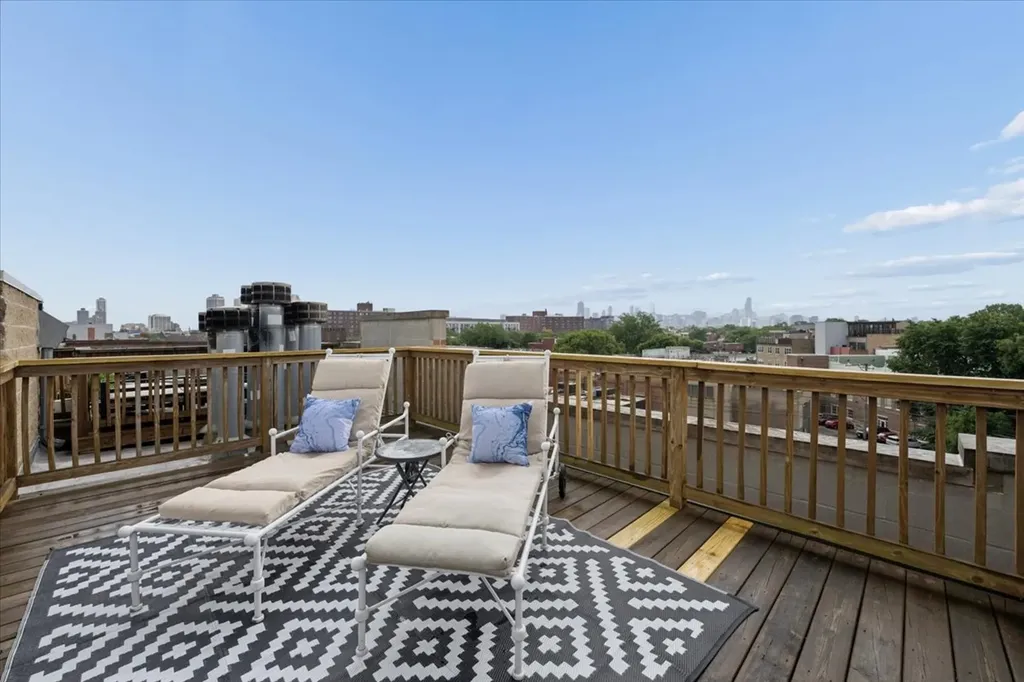 1130 West Diversey Parkway Chicago IL 60614