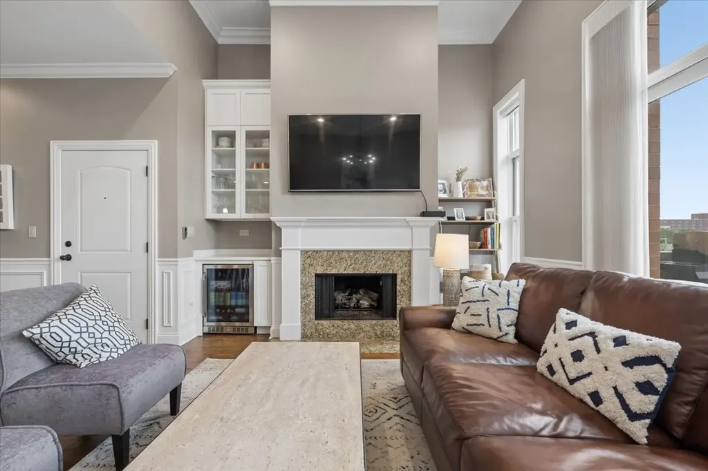 1130 West Diversey Parkway Chicago IL 60614