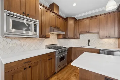 1130 West Diversey Parkway Chicago IL 60614