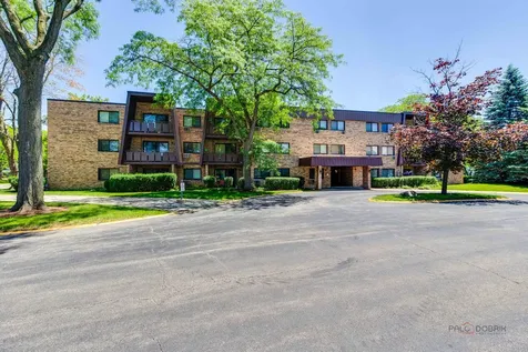 2604 North Windsor Drive Arlington Heights IL 60004