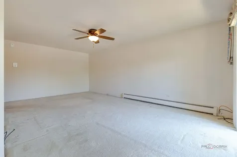 2604 North Windsor Drive Arlington Heights IL 60004