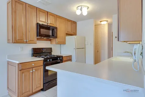 2604 North Windsor Drive Arlington Heights IL 60004