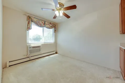2604 North Windsor Drive Arlington Heights IL 60004