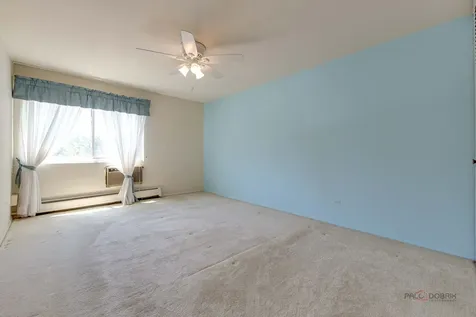 2604 North Windsor Drive Arlington Heights IL 60004