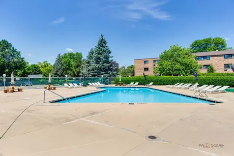 2604 North Windsor Drive Arlington Heights IL 60004