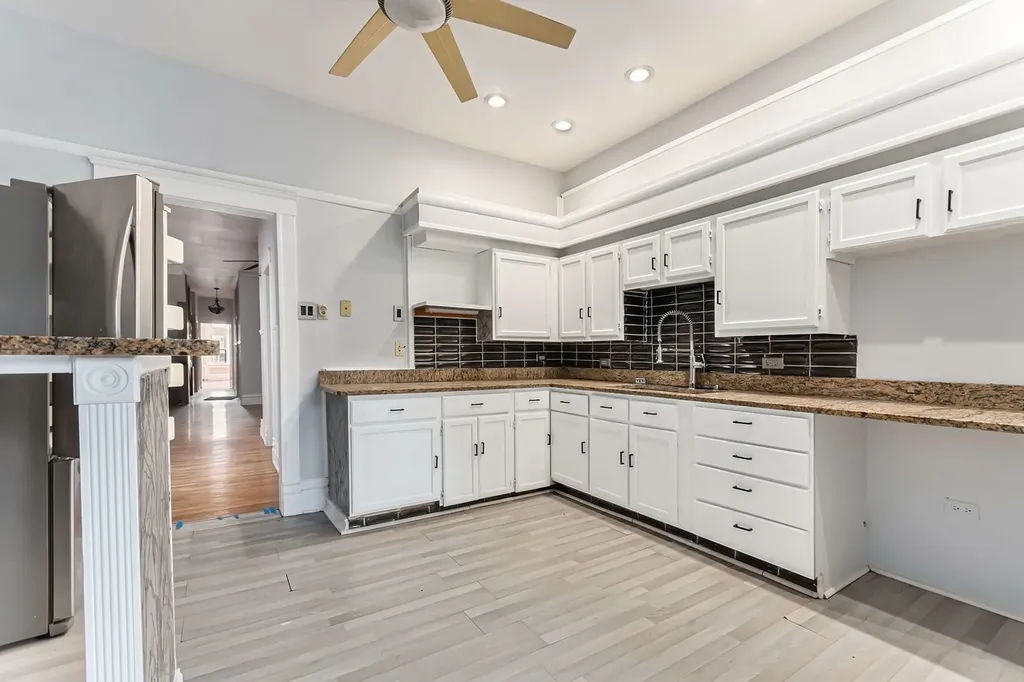5114 South Dorchester Avenue Chicago IL 60615