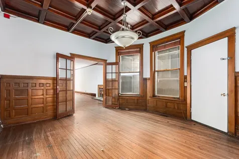 5114 South Dorchester Avenue Chicago IL 60615