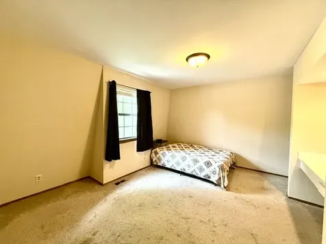 5 Evergreen Circle Savoy IL 61874