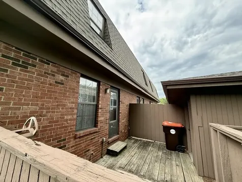 5 Evergreen Circle Savoy IL 61874