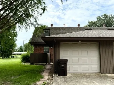 5 Evergreen Circle Savoy IL 61874