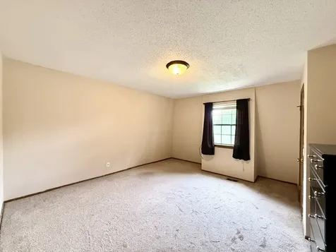 5 Evergreen Circle Savoy IL 61874
