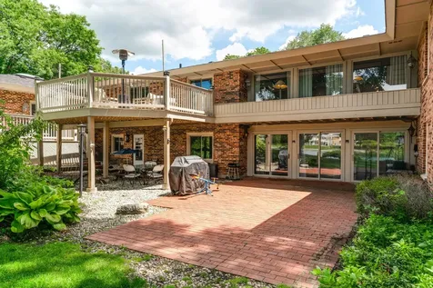 2432 Federal Court Long Grove IL 60047