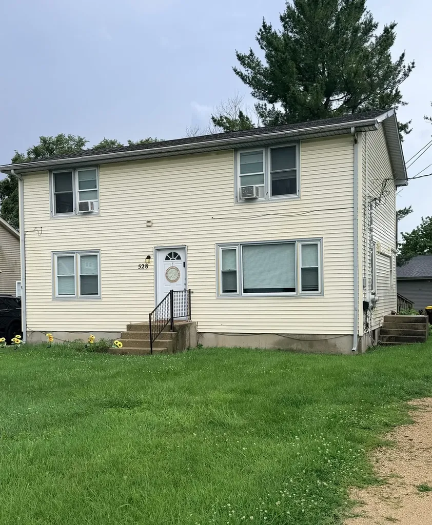 528 King Street Belvidere IL 61008