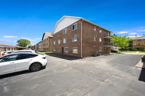 8154 168TH Place Tinley Park IL 60477