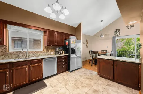 8154 168TH Place Tinley Park IL 60477