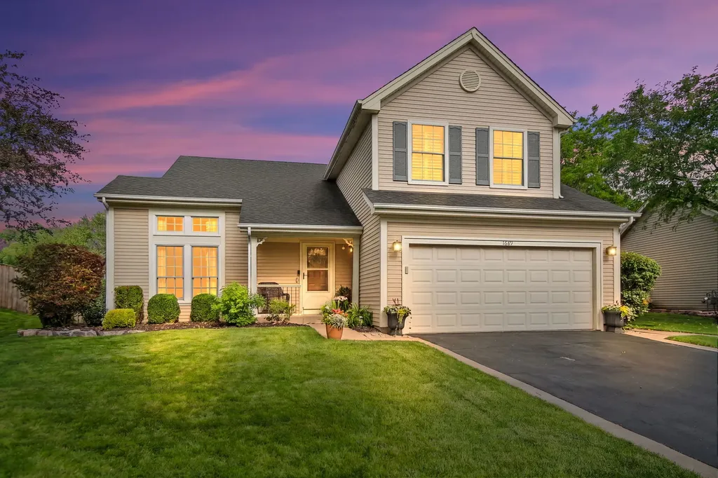 1689 Warrington Lane Crystal Lake IL 60014