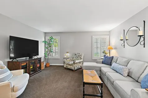 1689 Warrington Lane Crystal Lake IL 60014