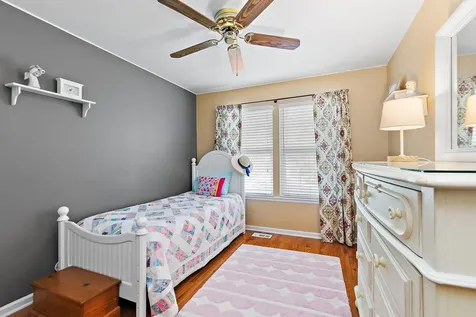 1689 Warrington Lane Crystal Lake IL 60014