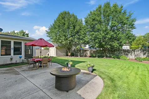 1689 Warrington Lane Crystal Lake IL 60014