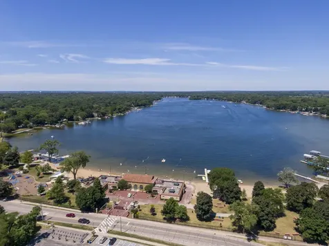 1689 Warrington Lane Crystal Lake IL 60014