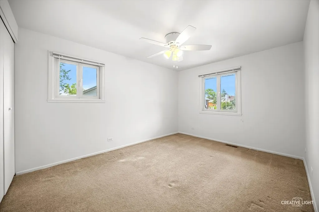1129 Patricia Court Schaumburg IL 60193