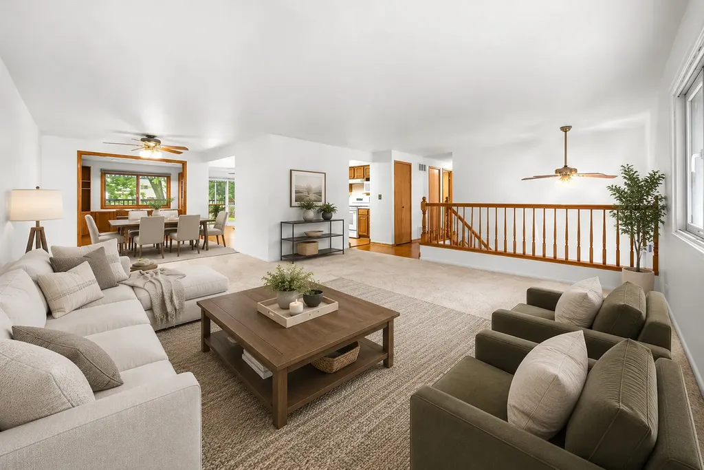 1129 Patricia Court Schaumburg IL 60193