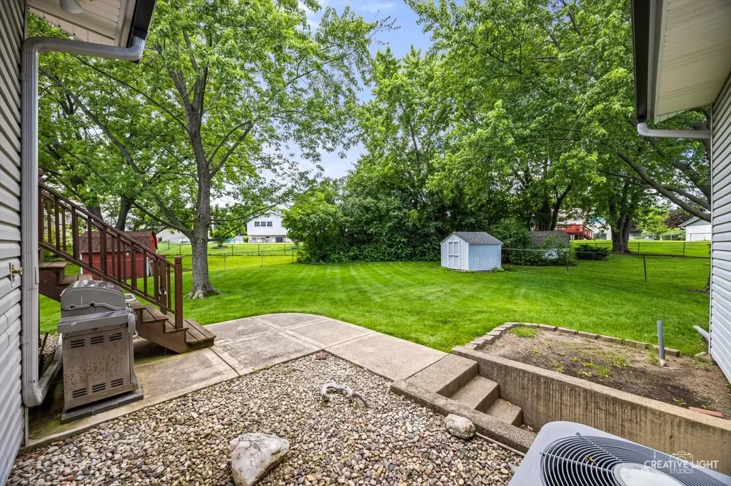 1129 Patricia Court Schaumburg IL 60193