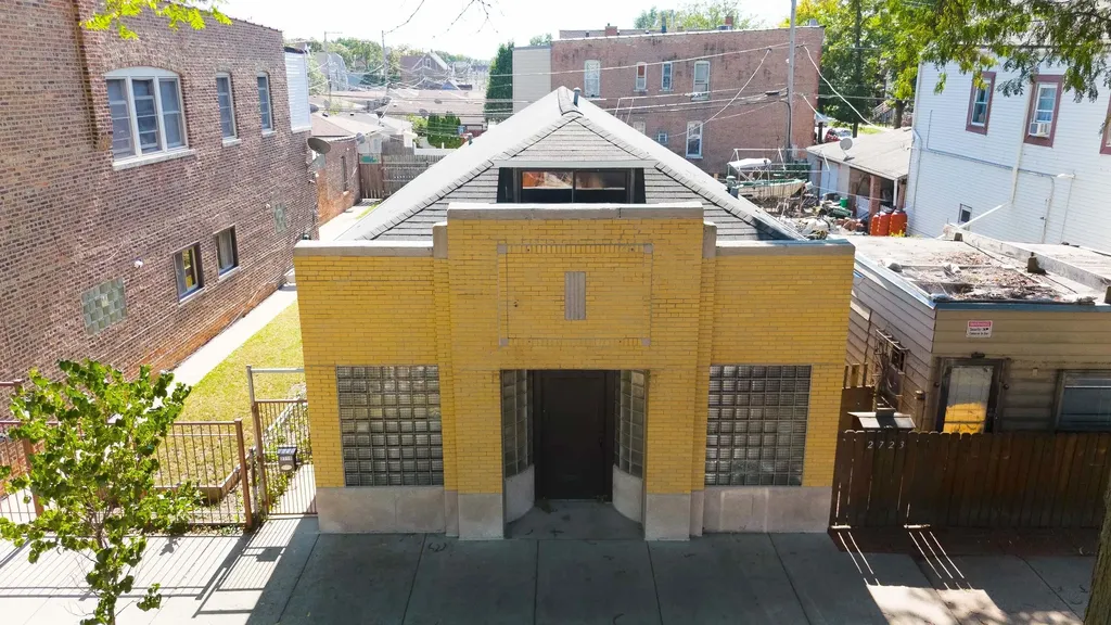 2719 West Pope John Paul II Drive Chicago IL 60632