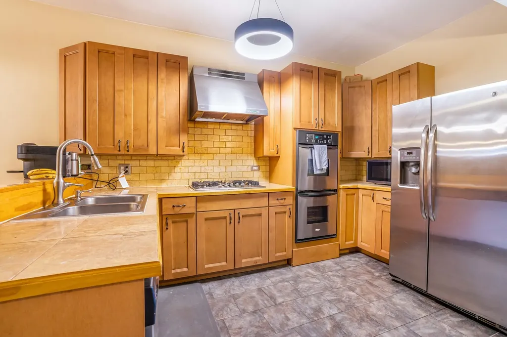 2719 West Pope John Paul II Drive Chicago IL 60632