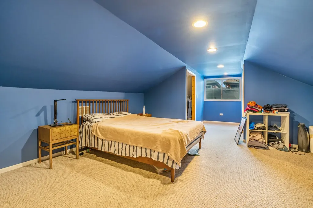2719 West Pope John Paul II Drive Chicago IL 60632