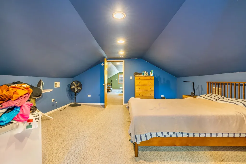 2719 West Pope John Paul II Drive Chicago IL 60632